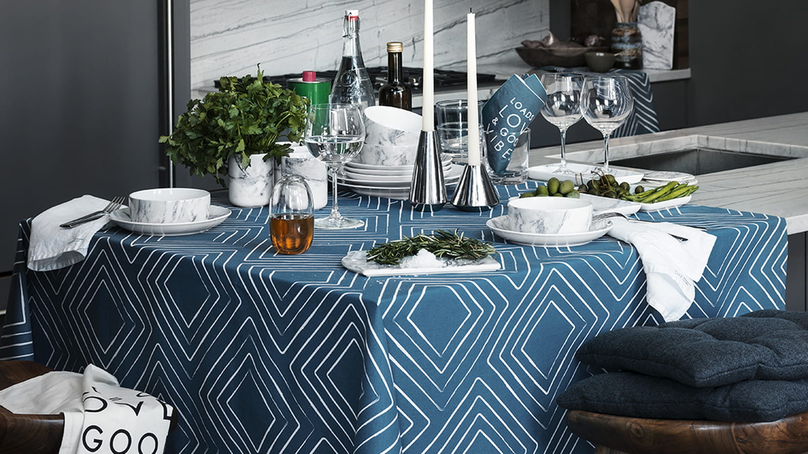 Nappe motifs graphiques