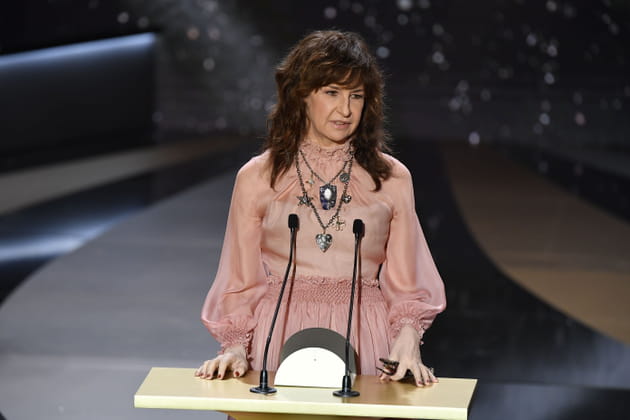 Valérie Lemercier, remettante (très drôle) du César de la Meilleure Actrice