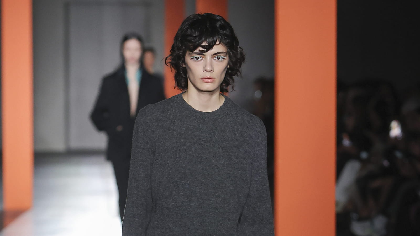 Look 14