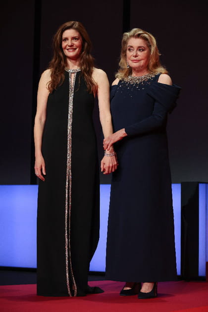 Chiara Mastroianni en robe noire à détail de sequins