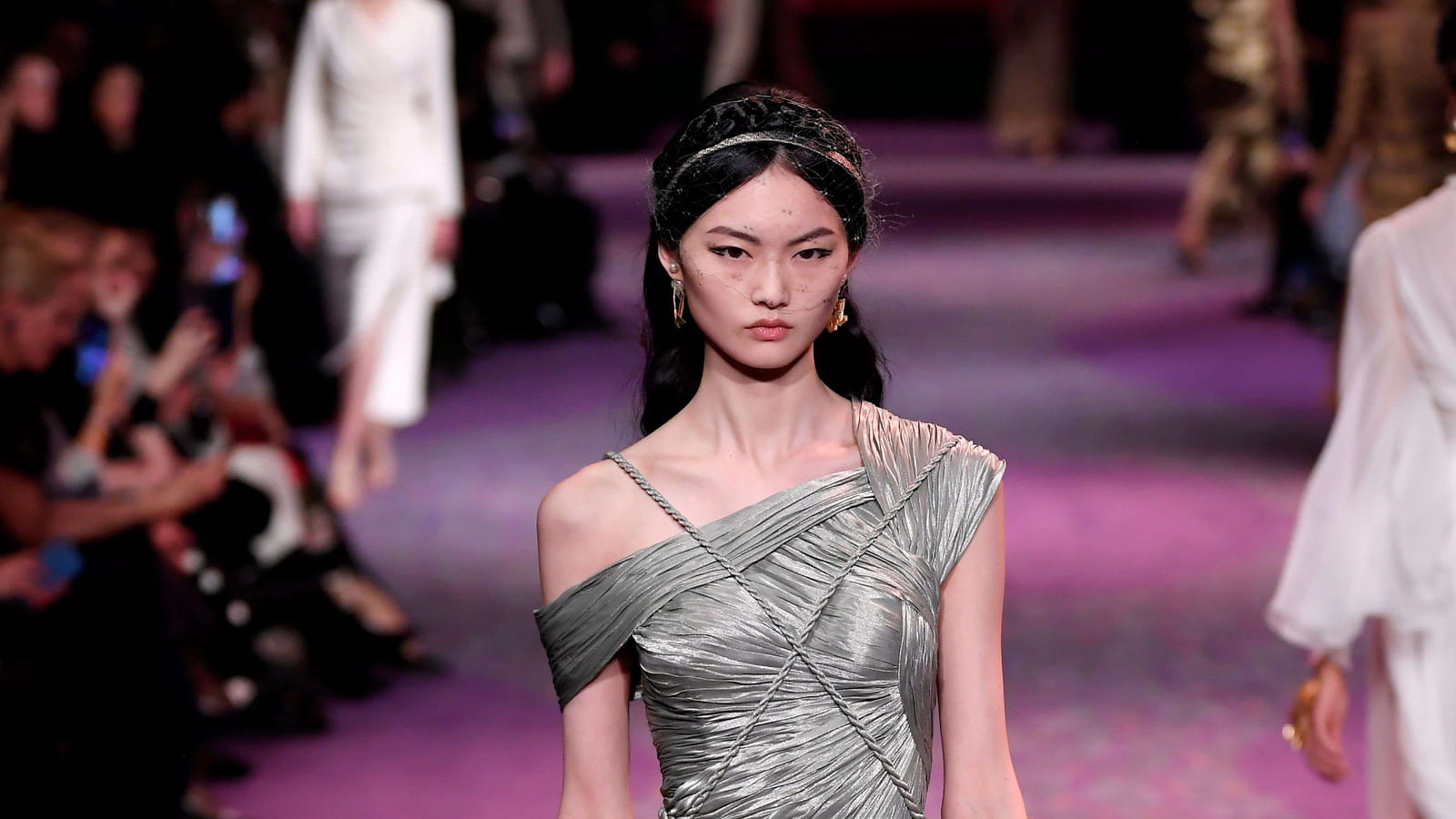 Look 15