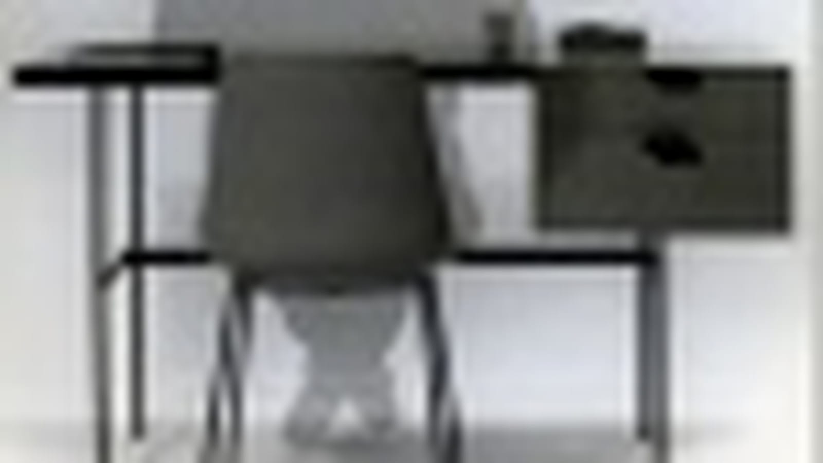 Chaise et bureau CM141