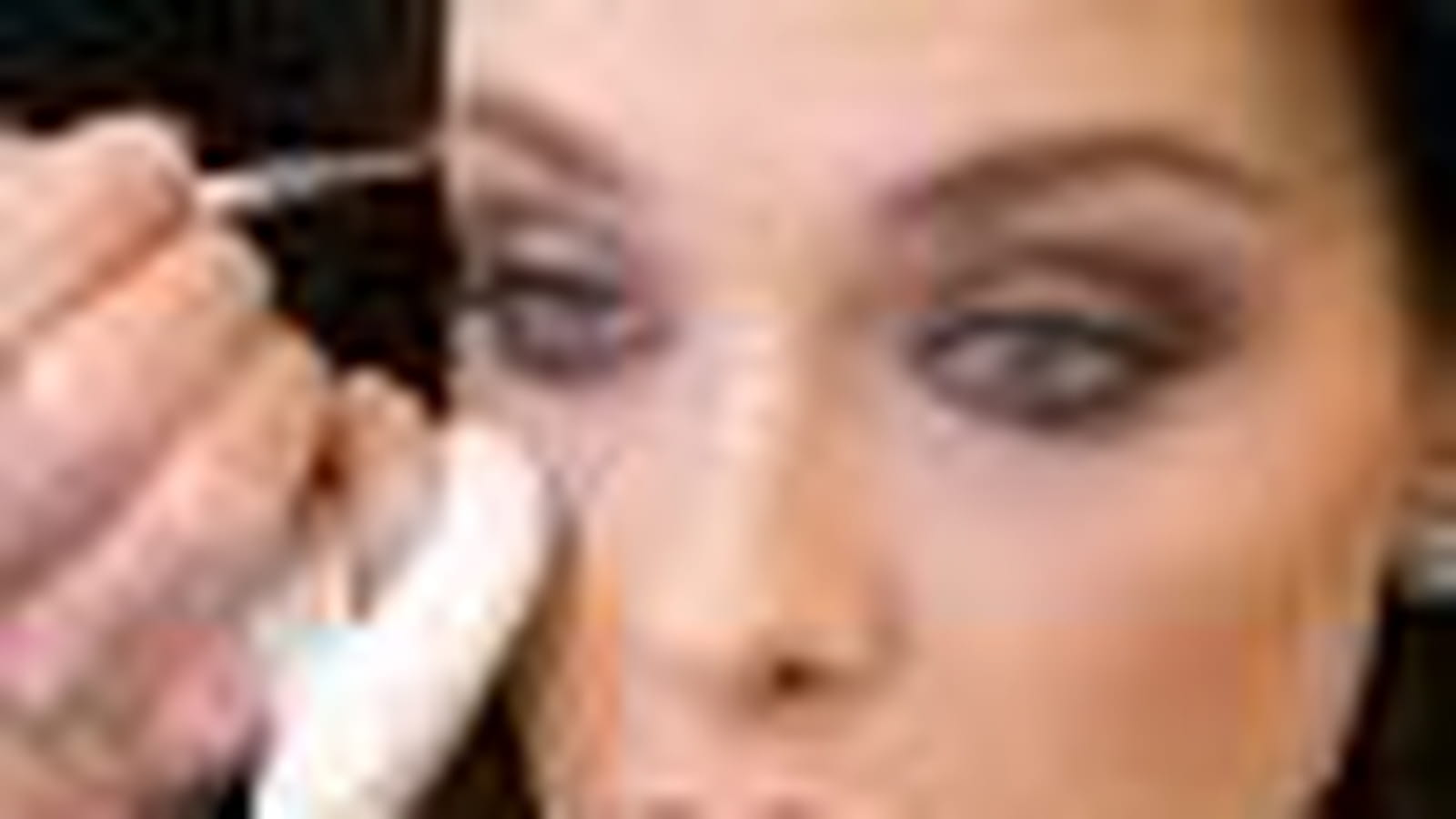 Discipliner les sourcils