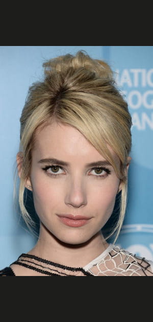 Le chignon moderne d'Emma Roberts