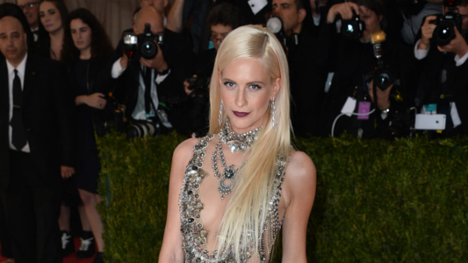 Poppy Delevingne 