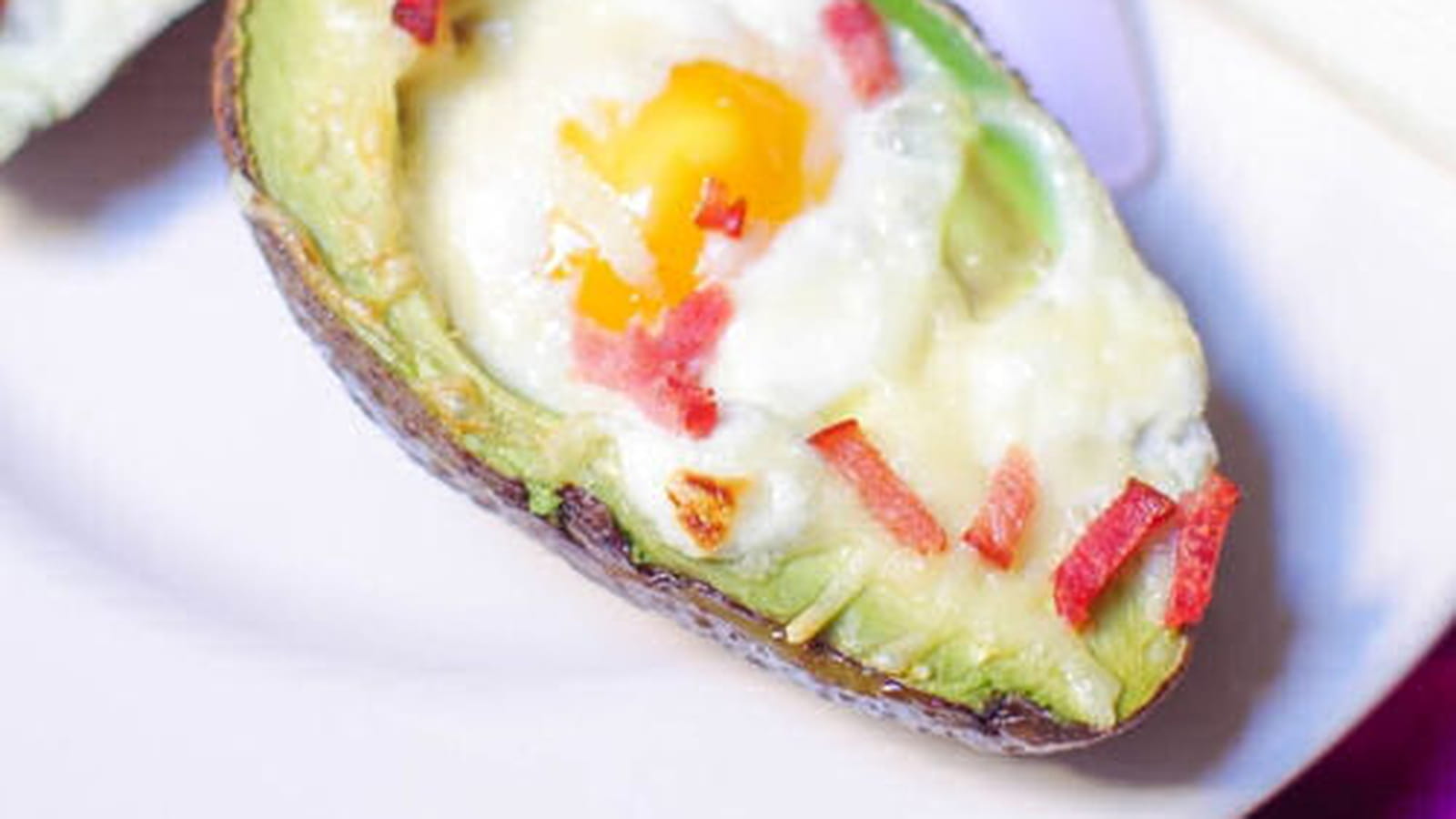 Avocats façon oeuf cocotte