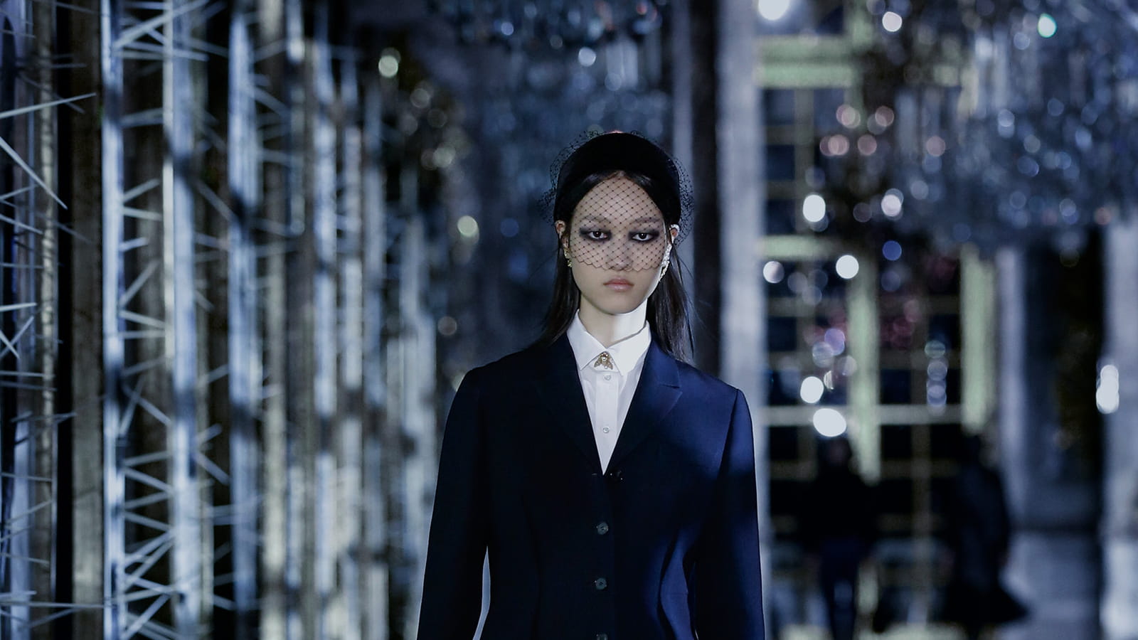 Look 26