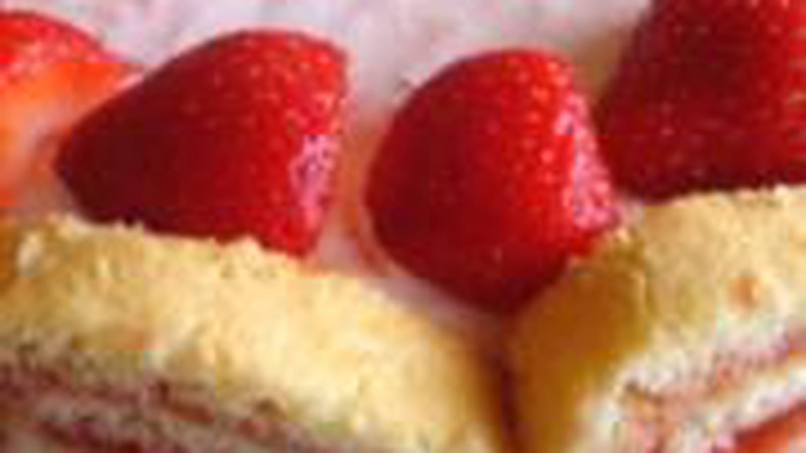 Biscuit roulé au citron vert et à la fraise