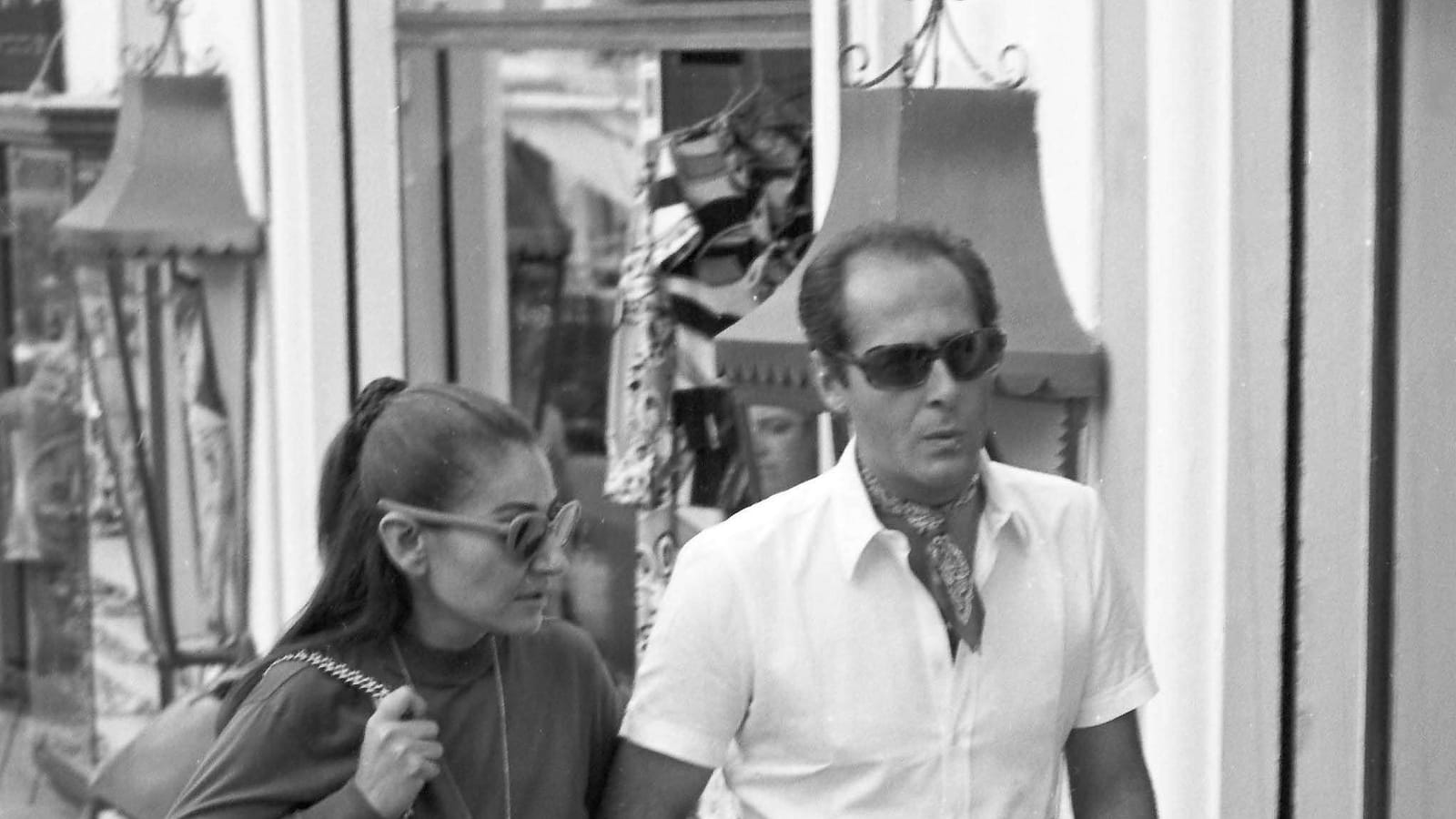 Au bras de Franco Rossellini, son acolyte dans "Médée"