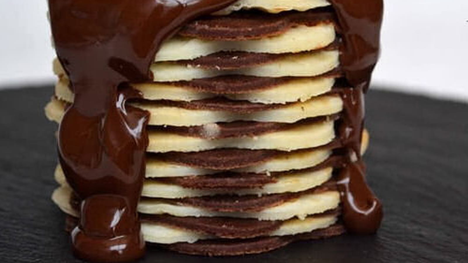 Gâteau de crêpes au chocolat