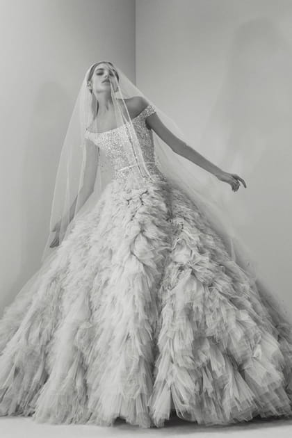 Une robe de mari&eacute;e sublime