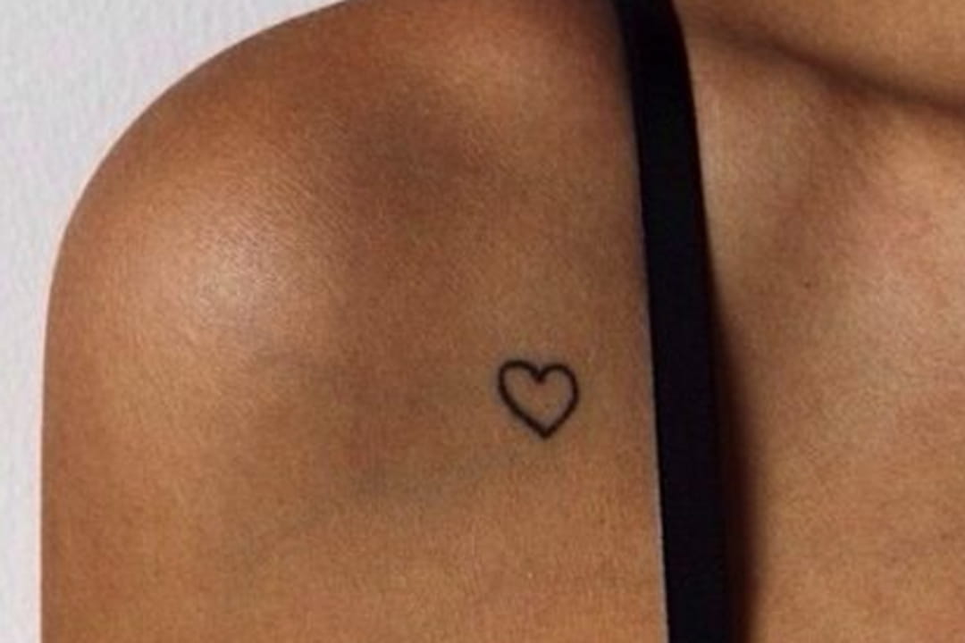 Tatouage Clavicule Femme Coeur