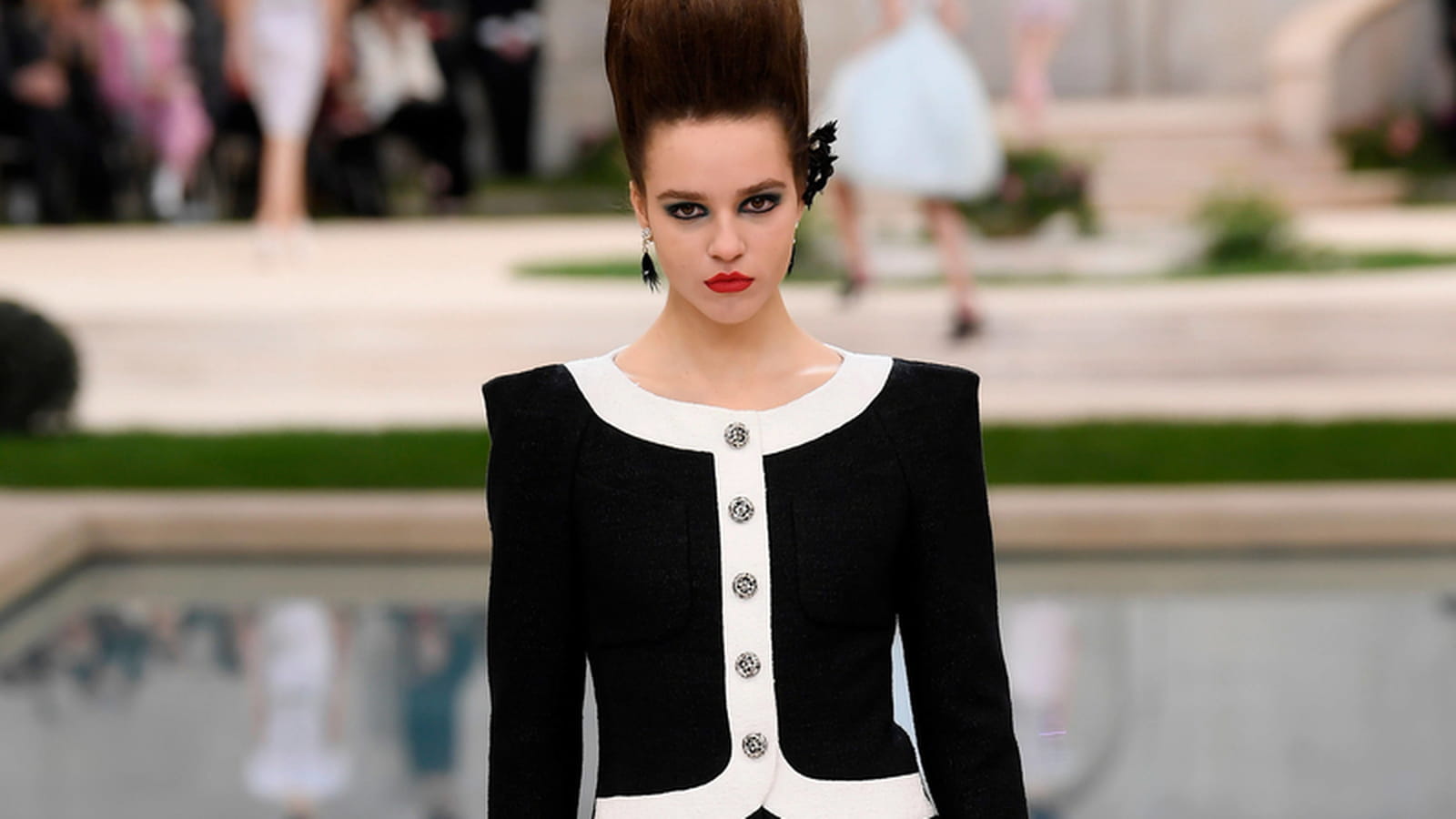 Look 25