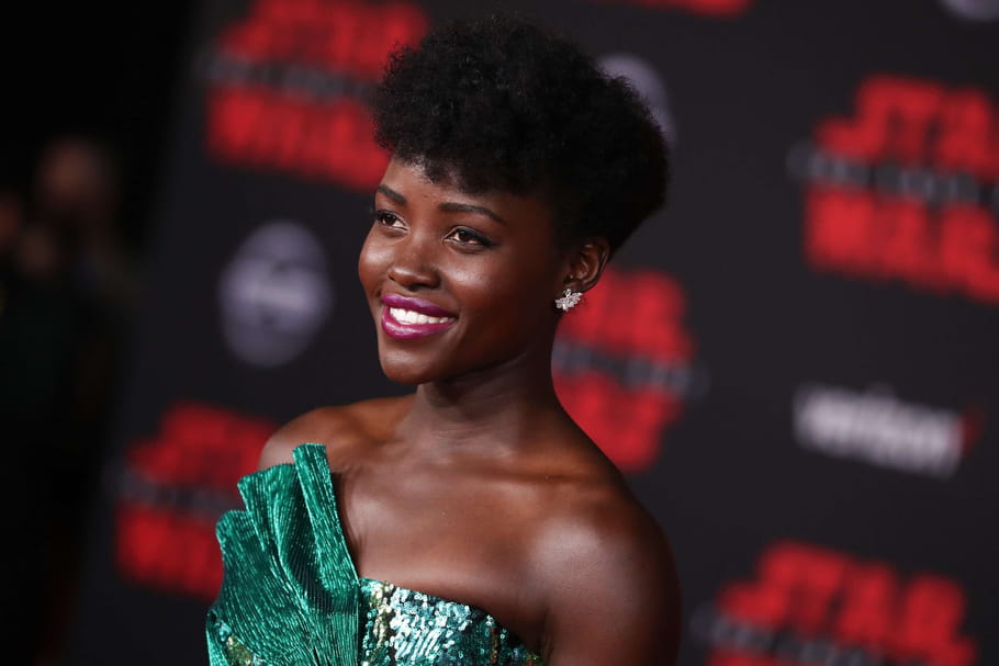 Look beauté de star : Lupita Nyong'o brille de mille feux à Los Angeles