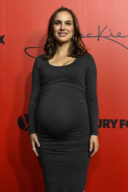 Nathalie Portman a affiché son baby bump (conséquent)