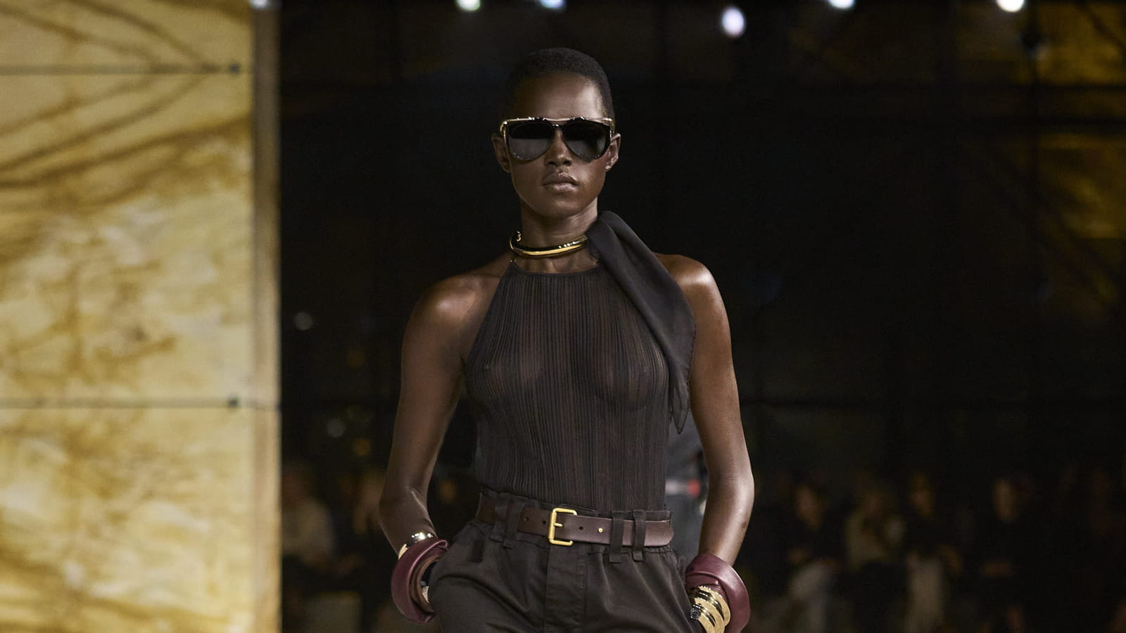 Look 37