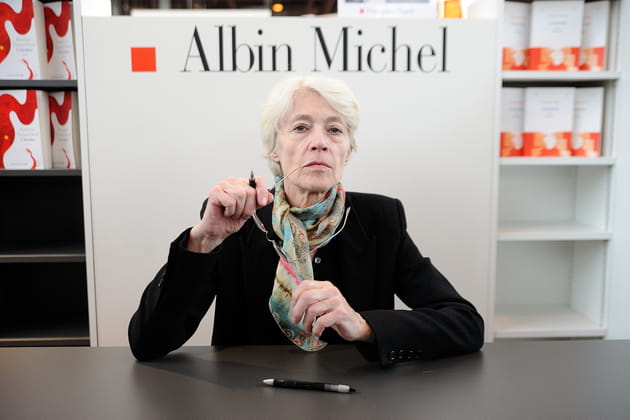 Françoise Hardy "préfère Fillon, mais le juge moins bien placé que Macron pour pour évincer Mélenchon"