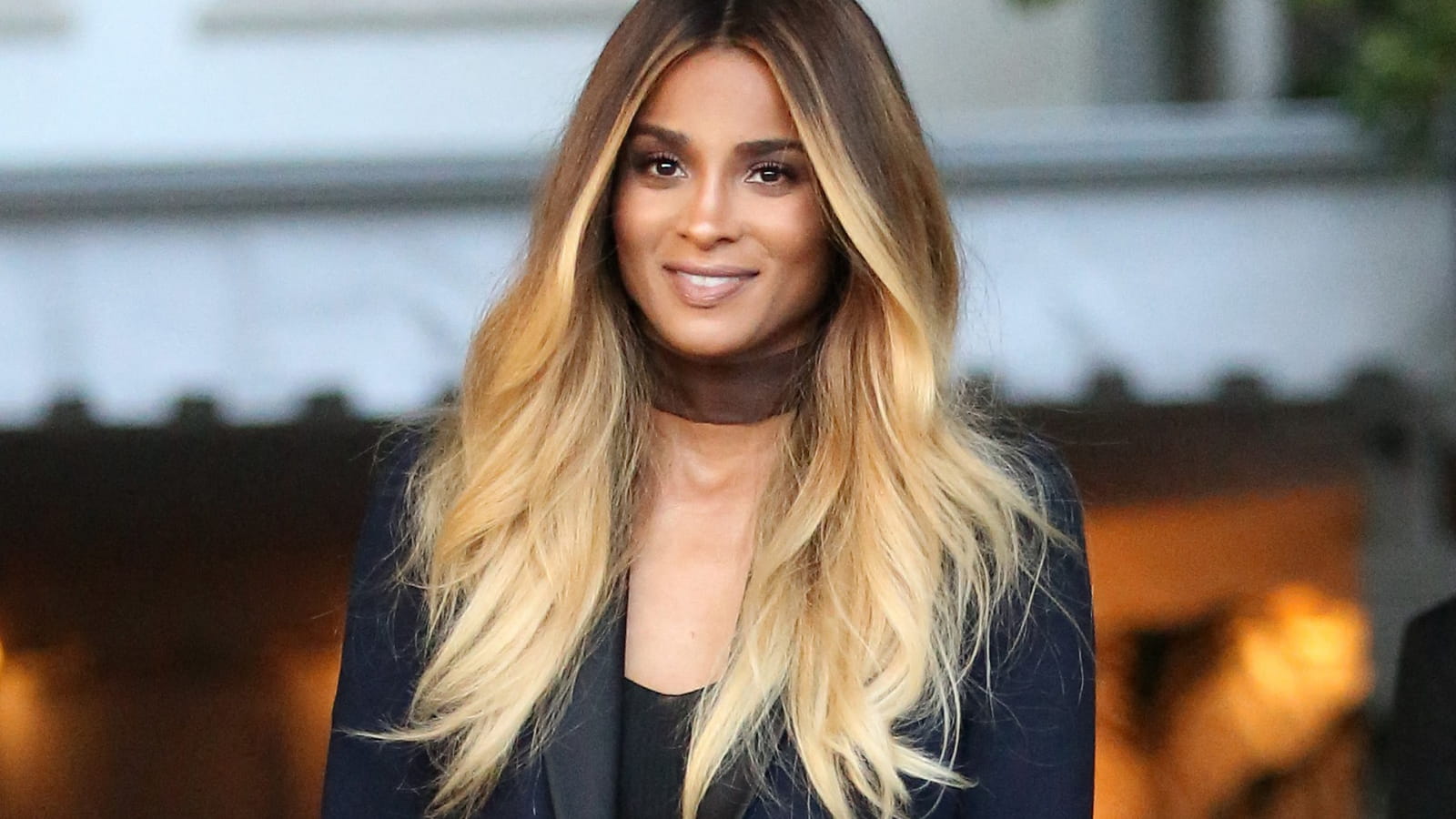Ciara, blonde