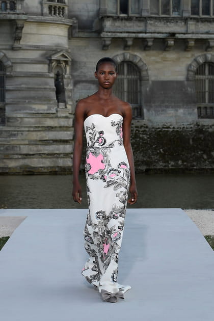 Look 56&nbsp;du d&eacute;fil&eacute; Valentino haute couture automne-hiver 2023-2024