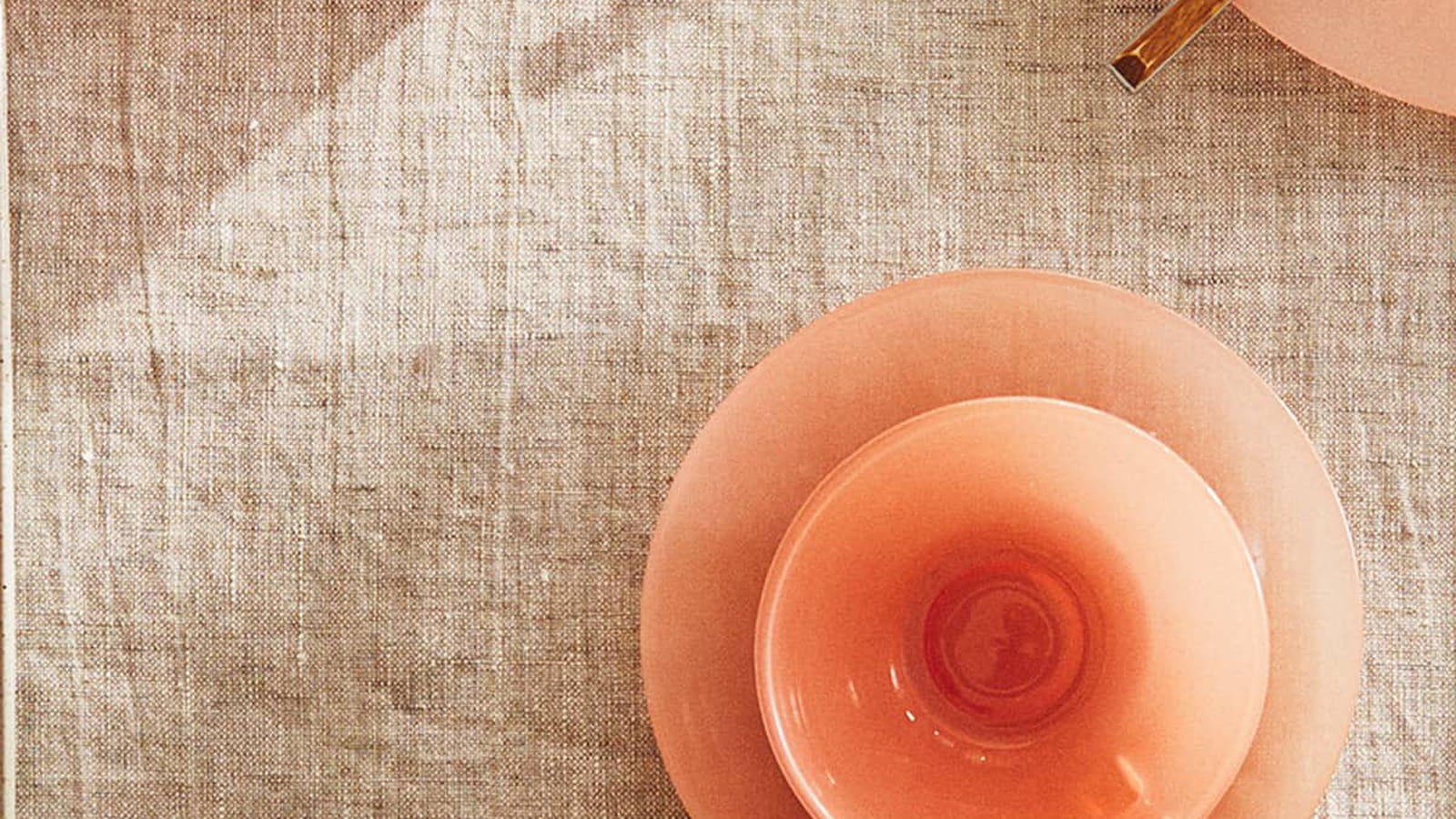Vaisselle en verre givré