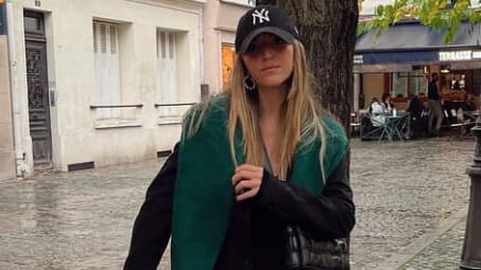 @blondinav