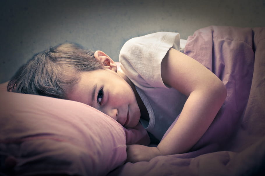 Changement d'heure : quelles conséquences sur le sommeil des enfants ?