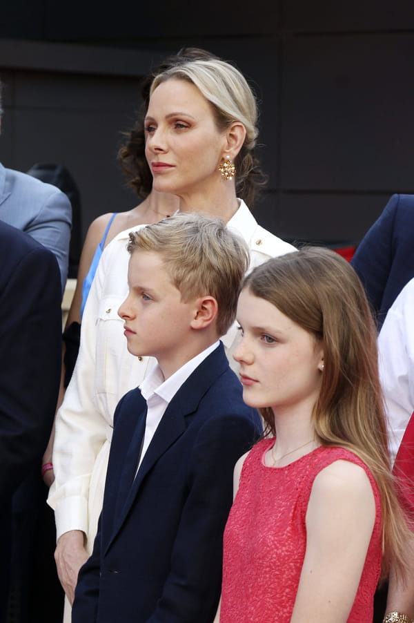 charlene-monaco-chignon-bas