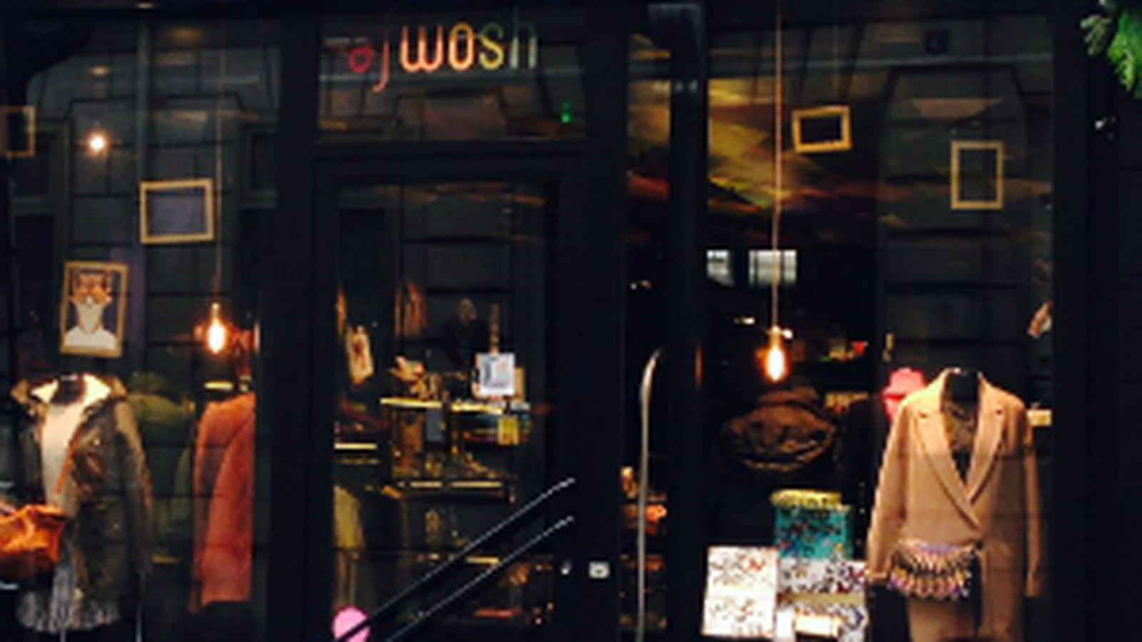 Afwosh - Paris