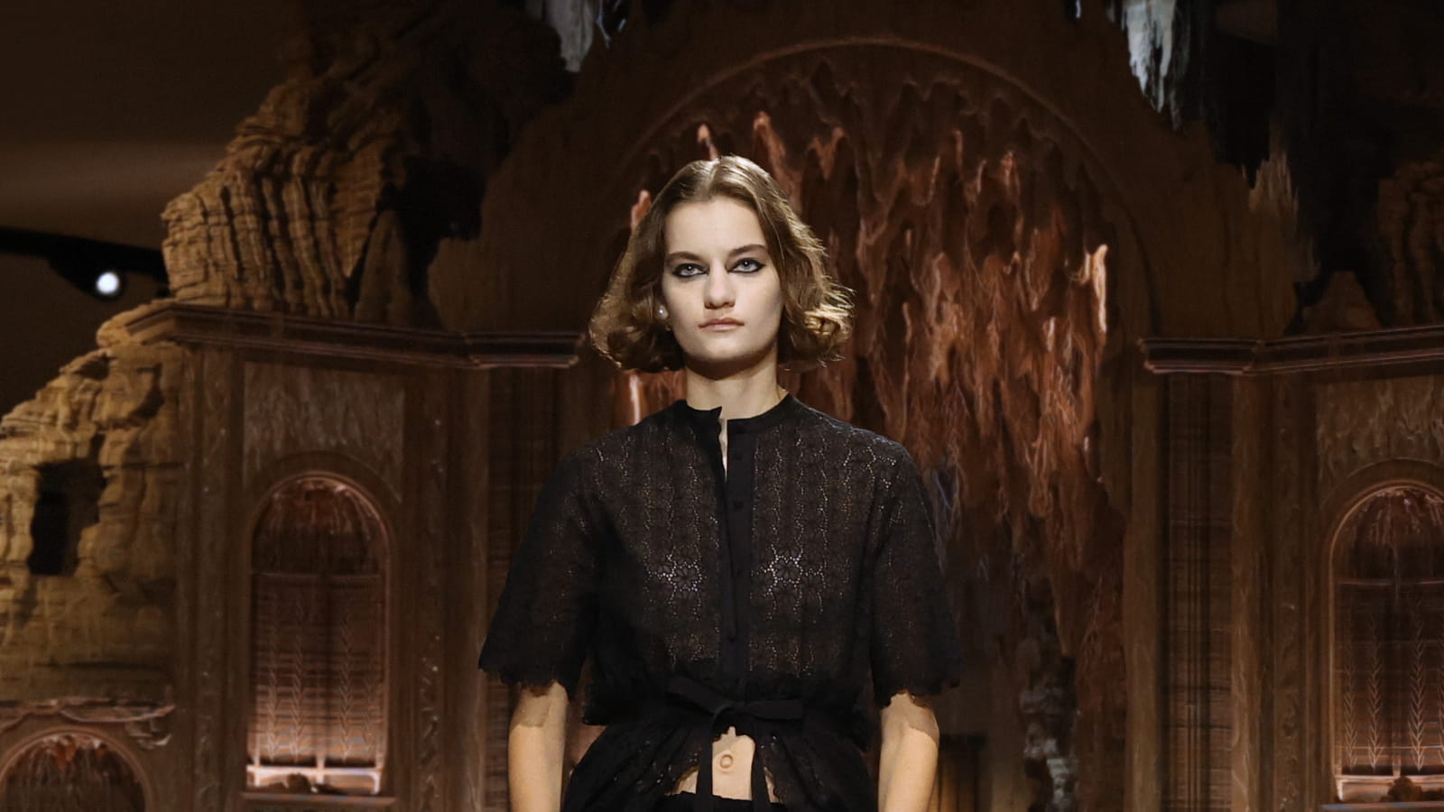Look 12