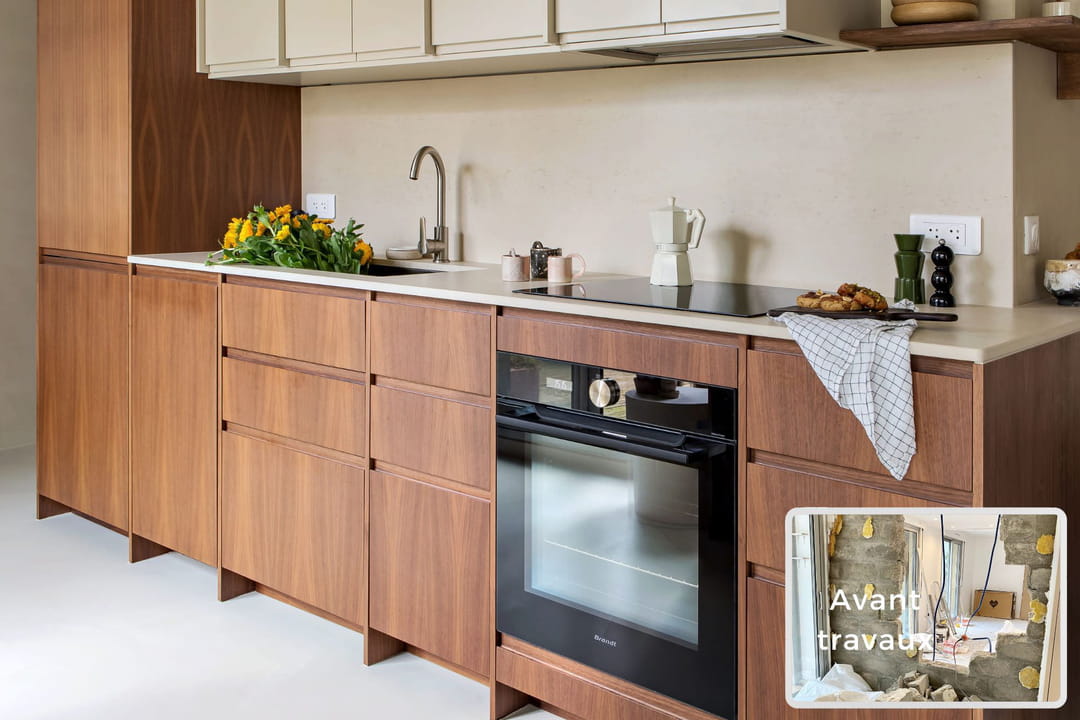 a kitchen in the air of time which gives the illusion of tailor-made