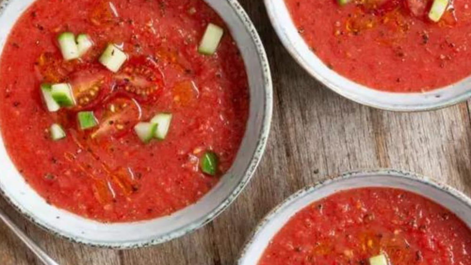 Gaspacho de tomates et poivron