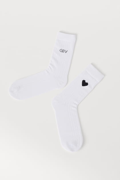 Chaussettes en maille c&ocirc;tel&eacute;e pr&eacute;-collection Giambattista Valli&nbsp;X H&M