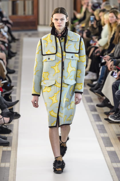 D&eacute;fil&eacute; Carven