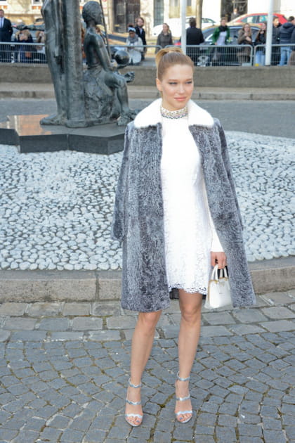 L&eacute;a Seydoux en robe courte blanche Miu Miu