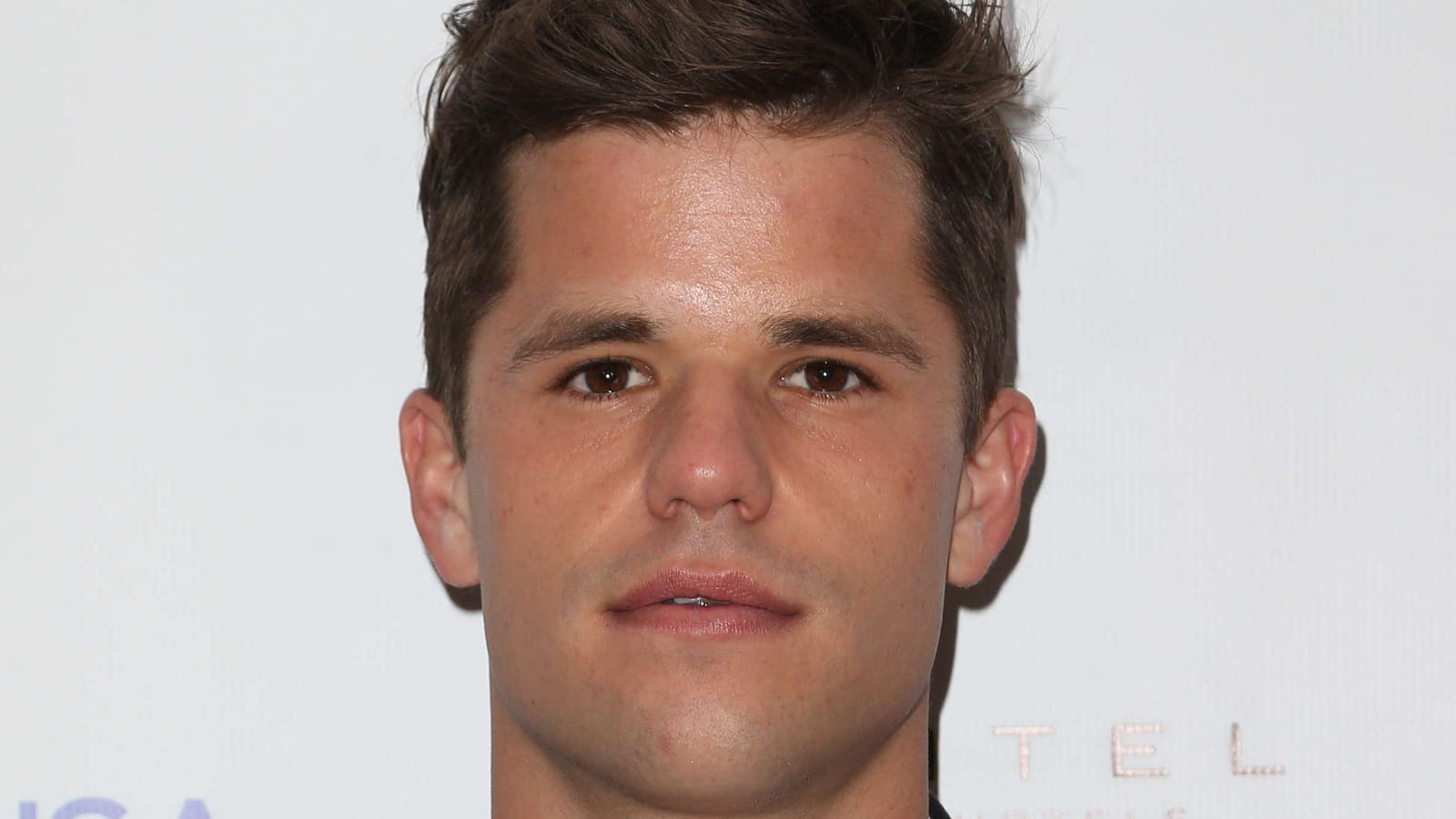 Charlie Carver