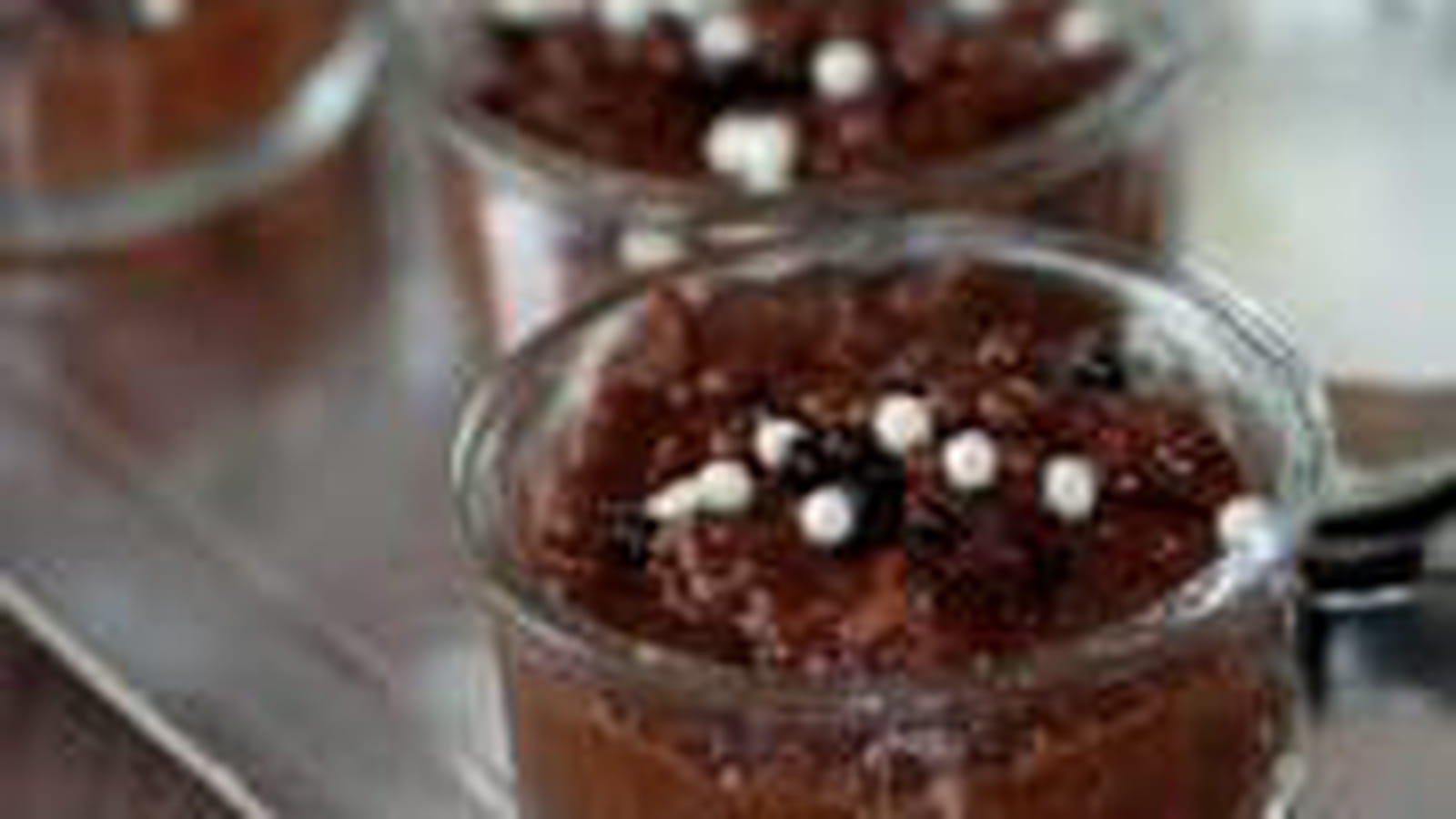 Riz au lait au chocolat noir, rhum et raisins secs