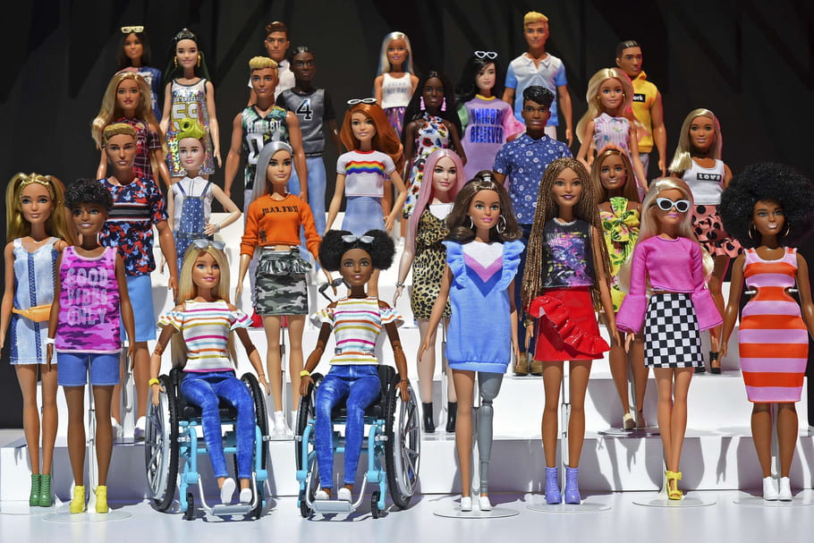 Ronde, voilée, astronaute… Barbie™ fête 60 ans d'évolutions