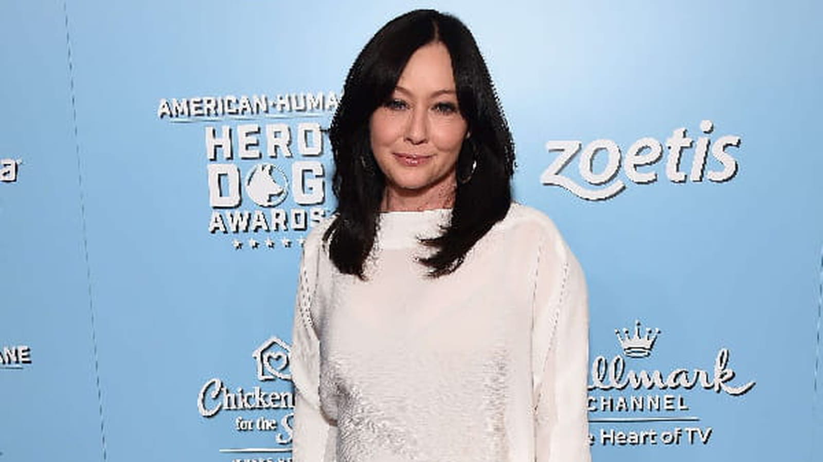 Ces 21 clichés prouvent que Shannen Doherty est et restera une icône de la mode