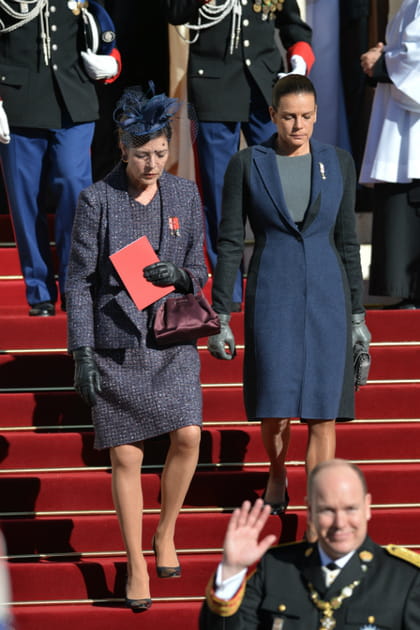 St&eacute;phanie de Monaco en manteau bleu et noir