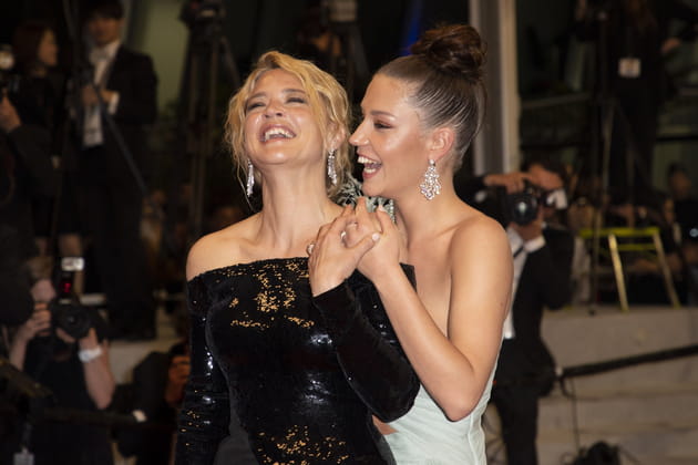 Virginie Efira et Ad&egrave;le Exarchopoulos, hilares