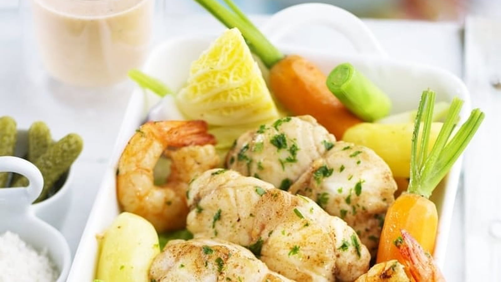 Pot au feu de lotte et crevettes