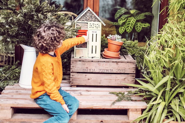 H&ocirc;tel &agrave; insectes bois et m&eacute;tal