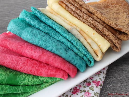 Crêpes moelleuses colorées