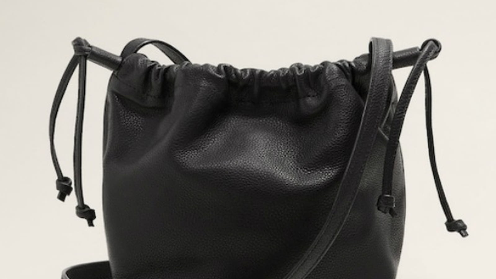 Sac seau cuir