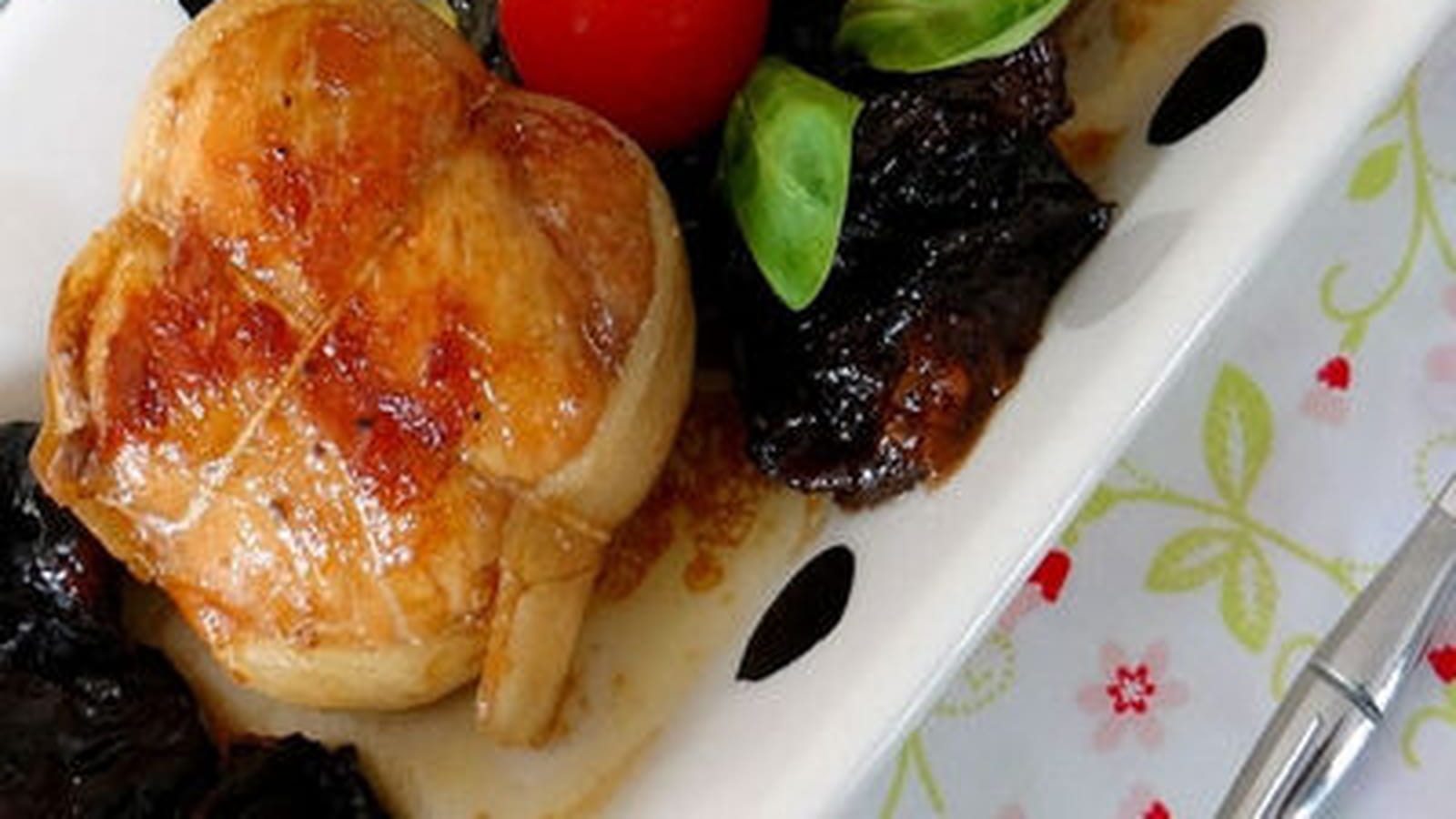 Paupiettes de veau aux pruneaux et à l’Armagnac