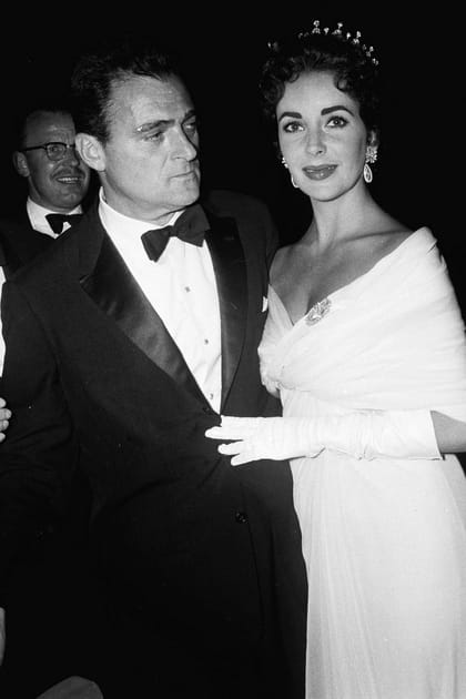 Mike Todd envo&ucirc;t&eacute; par Elizabeth Taylor