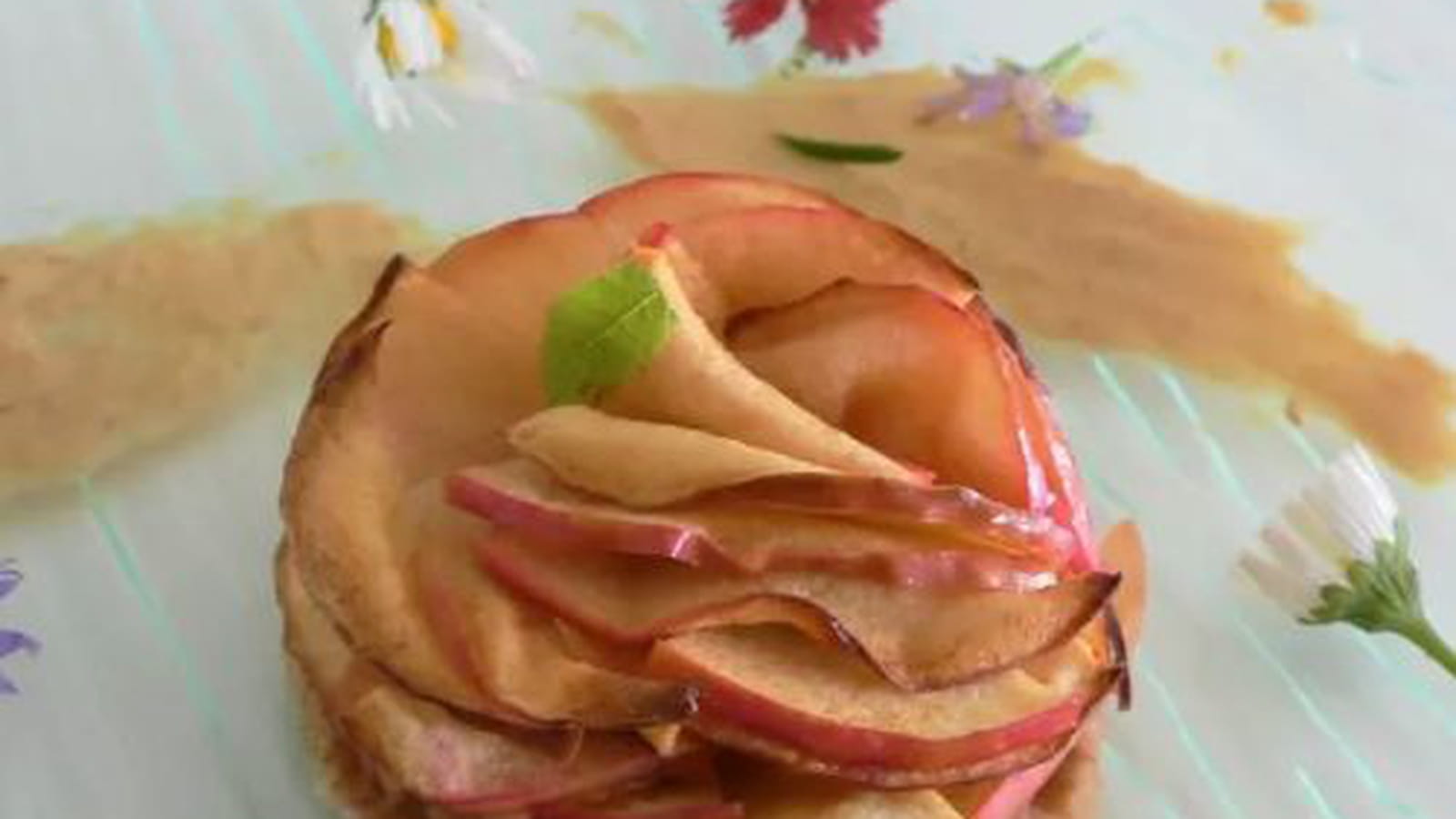 Bouton de rose à la pomme