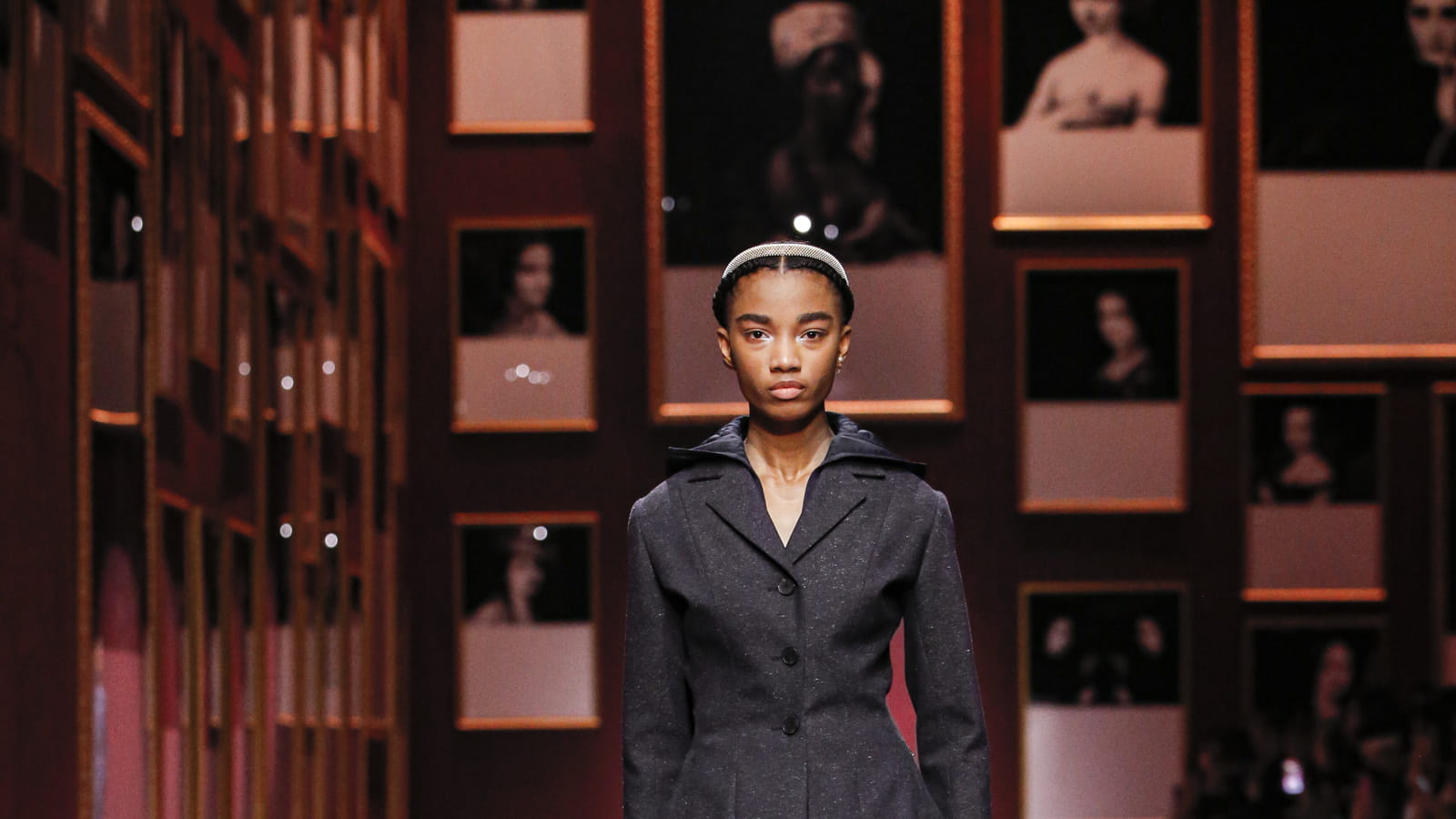 Look 54