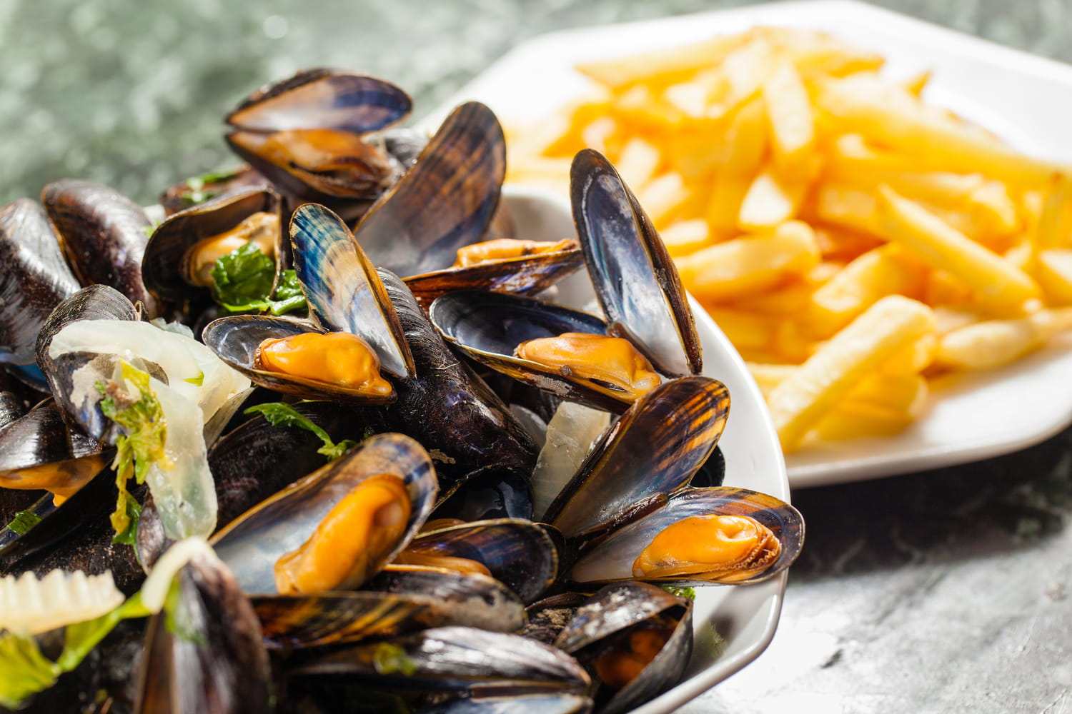 Encore plus simple que les moules marinières : Laurent Mariotte a une recette prête en 5 minutes