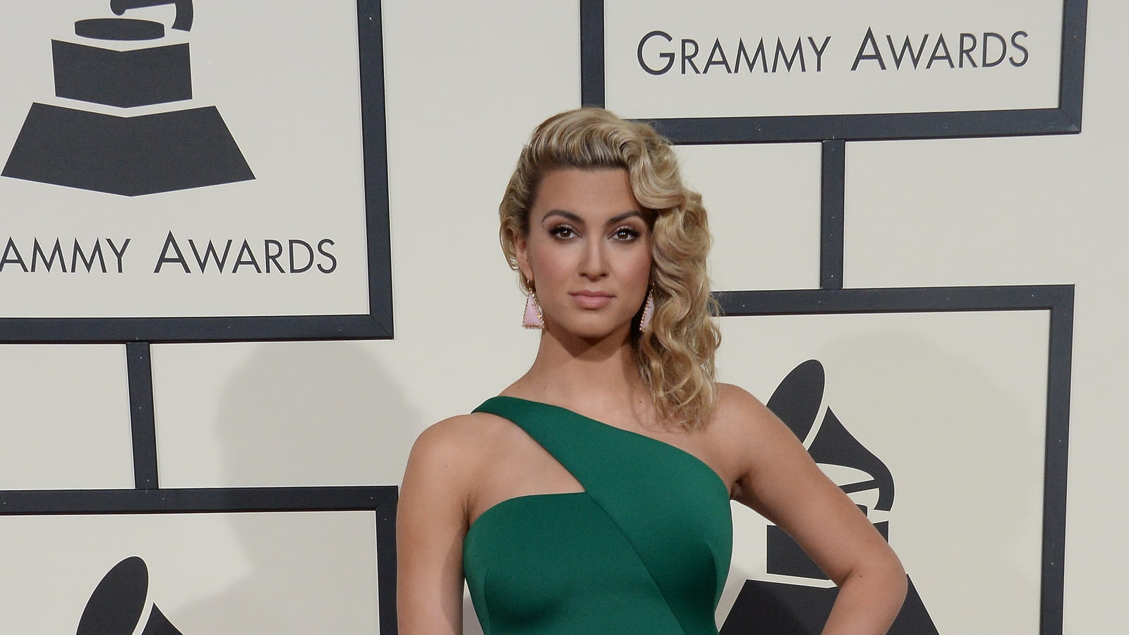 Tori Kelly